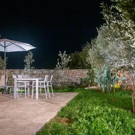 Anaroussa Casa vacanze *