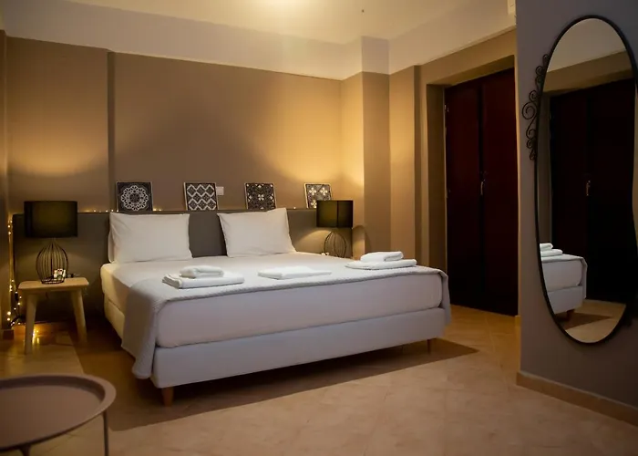 Anaroussa * أريبوليس