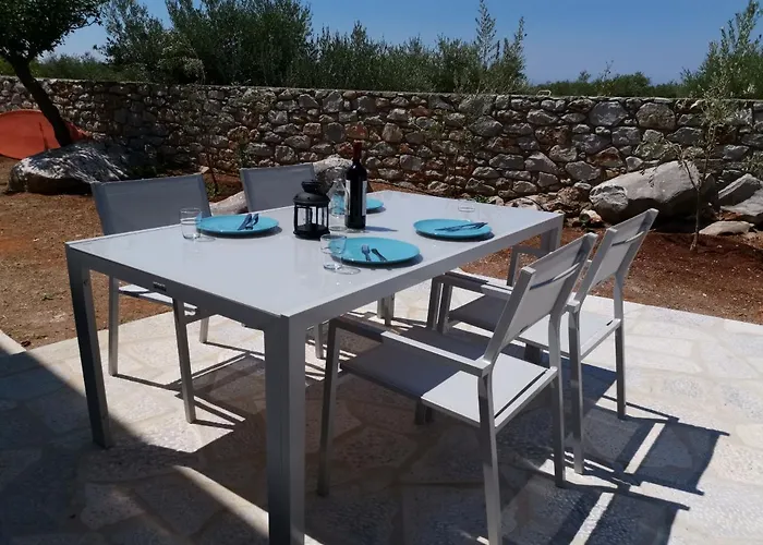 Anaroussa 펜션 에리아폴리스